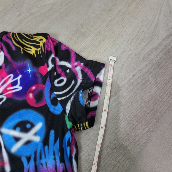 (3/$15) SHEIN crop top graffiti print multicolored short sleeves cross back - Picture 8 of 14